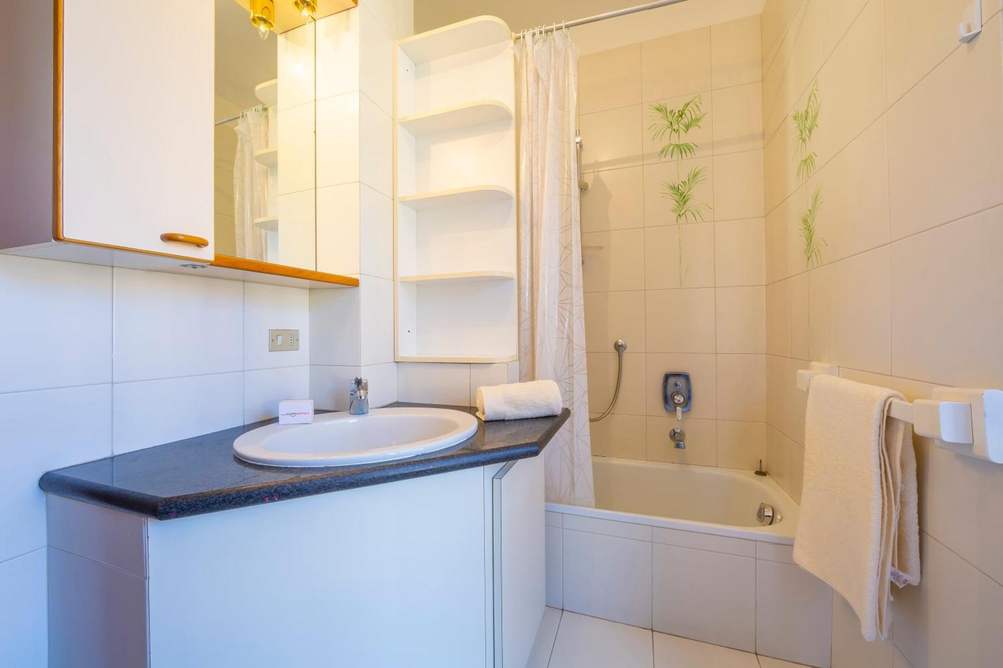 Appartamento Gaya Stresa Center - Happy Rentals Екстериор снимка