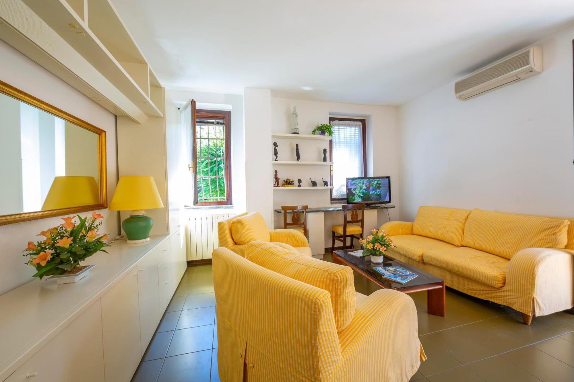 Appartamento Gaya Stresa Center - Happy Rentals Екстериор снимка